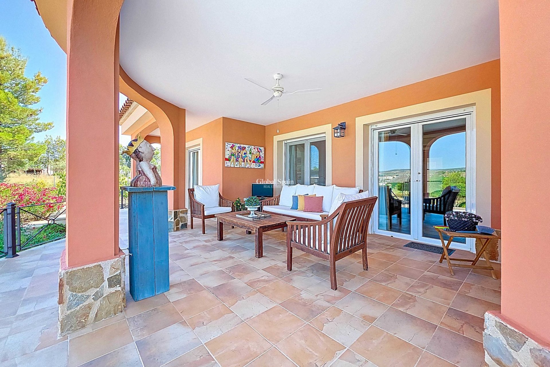 Resale - Villa -
Ayora