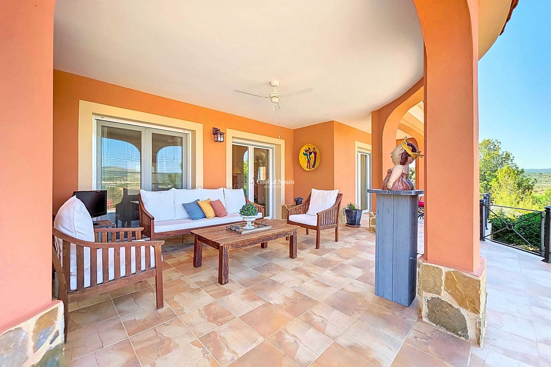 Resale - Villa -
Ayora