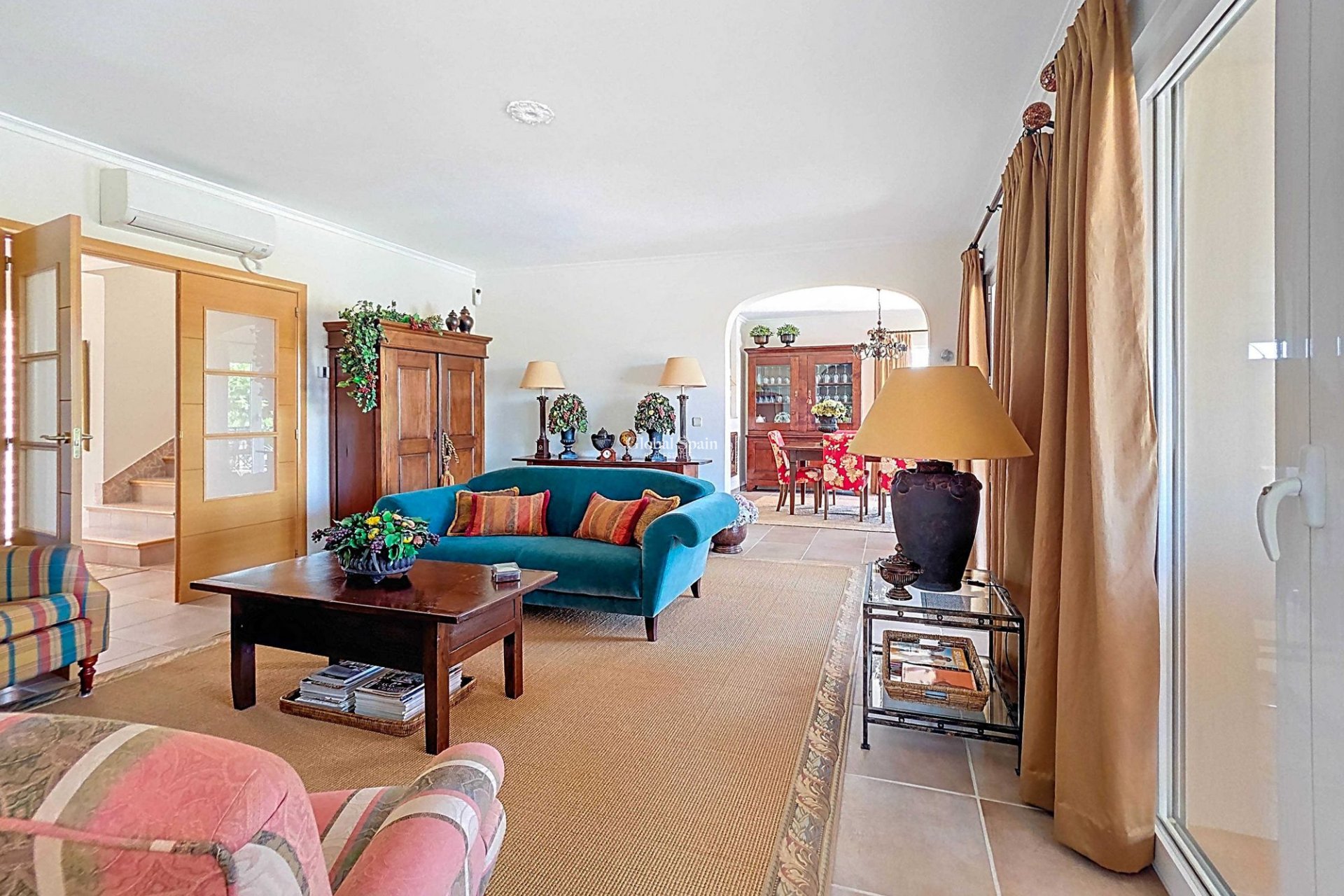 Resale - Villa -
Ayora