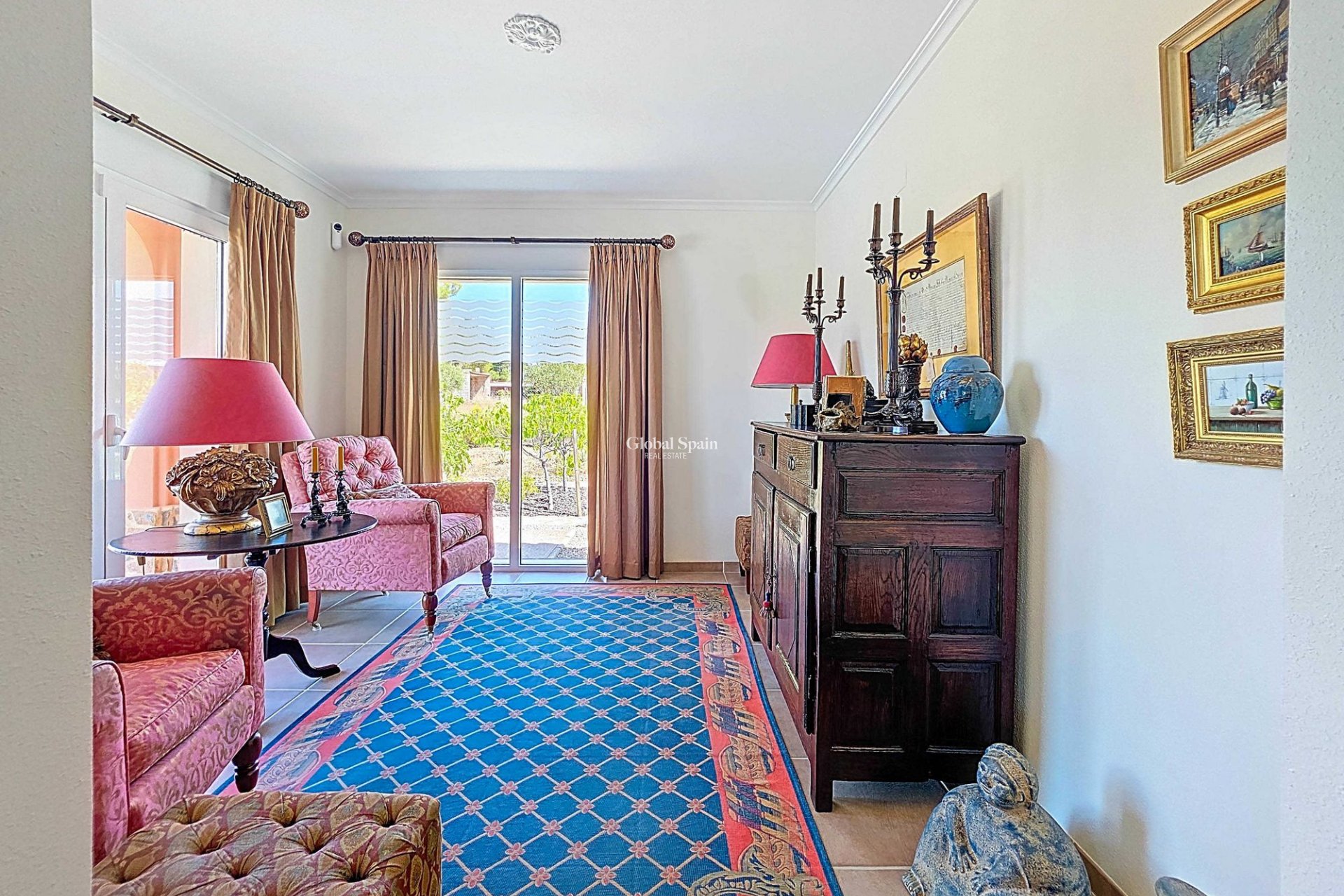 Resale - Villa -
Ayora