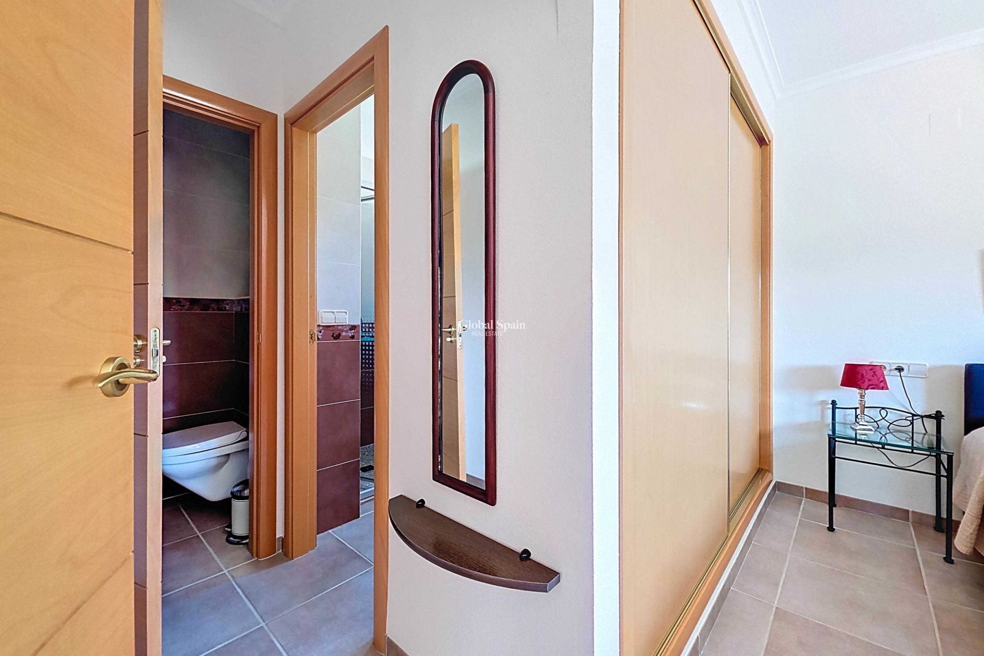 Resale - Villa -
Ayora