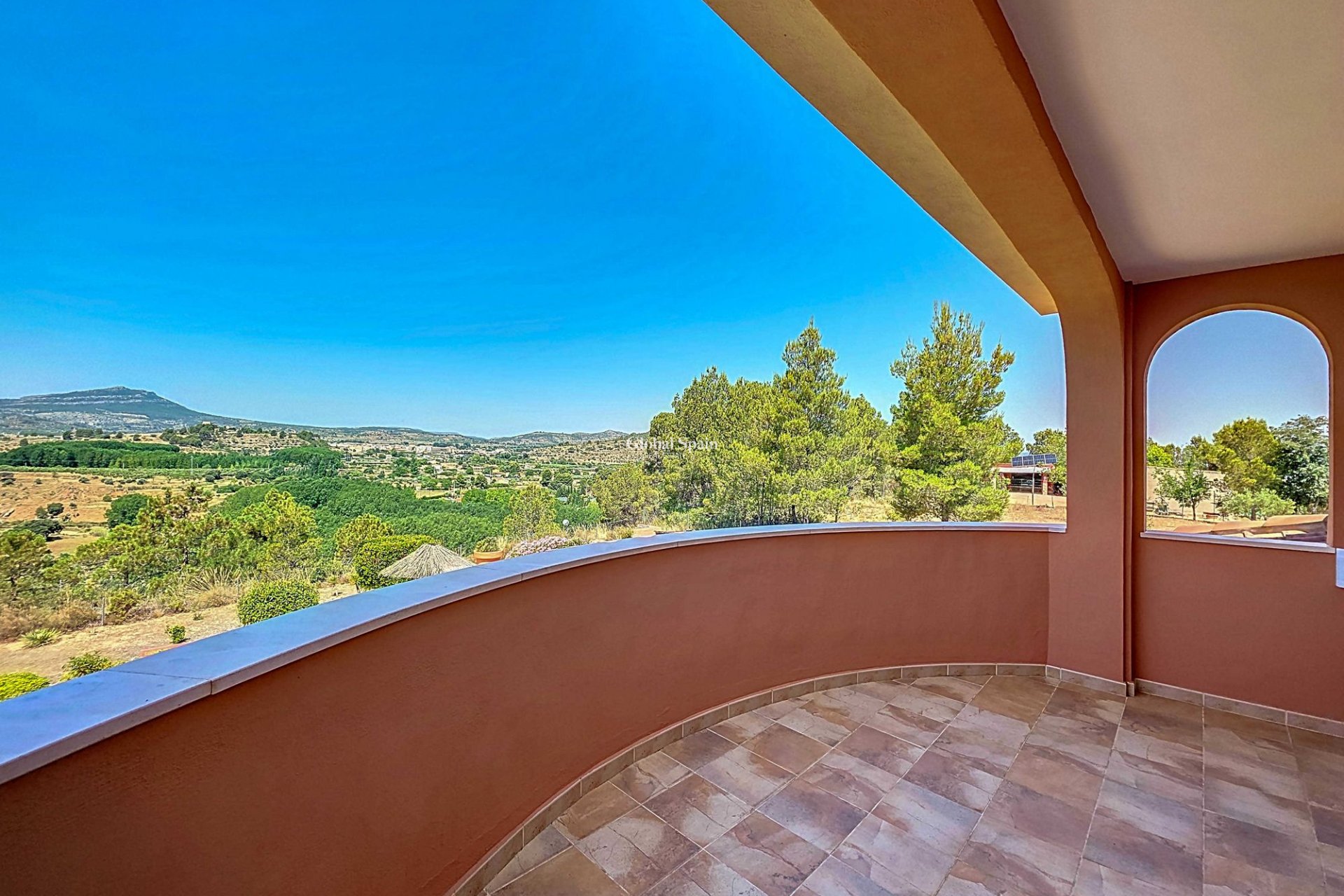 Resale - Villa -
Ayora