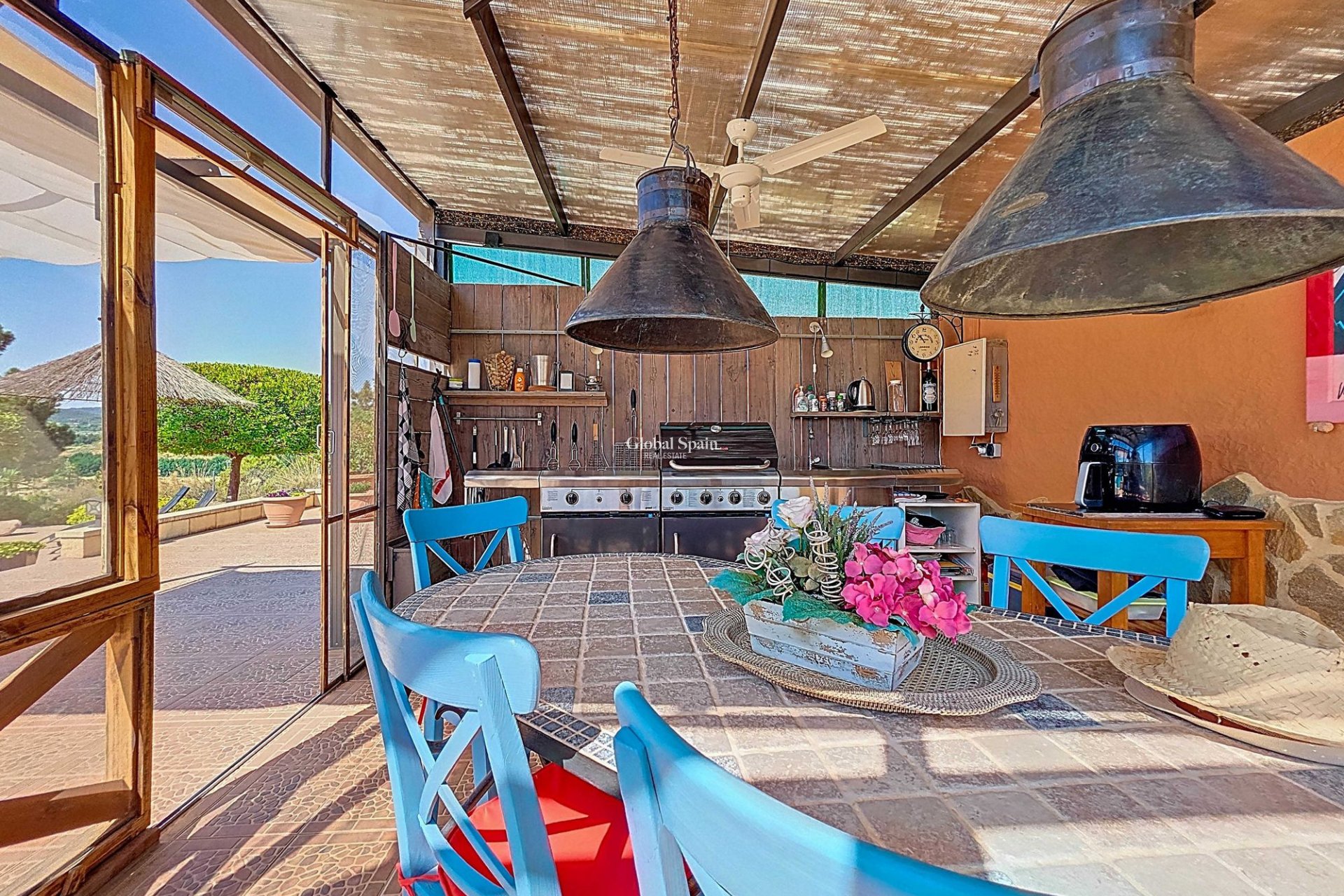 Resale - Villa -
Ayora