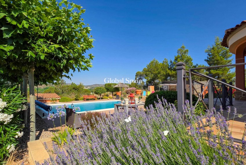 Resale - Villa -
Ayora