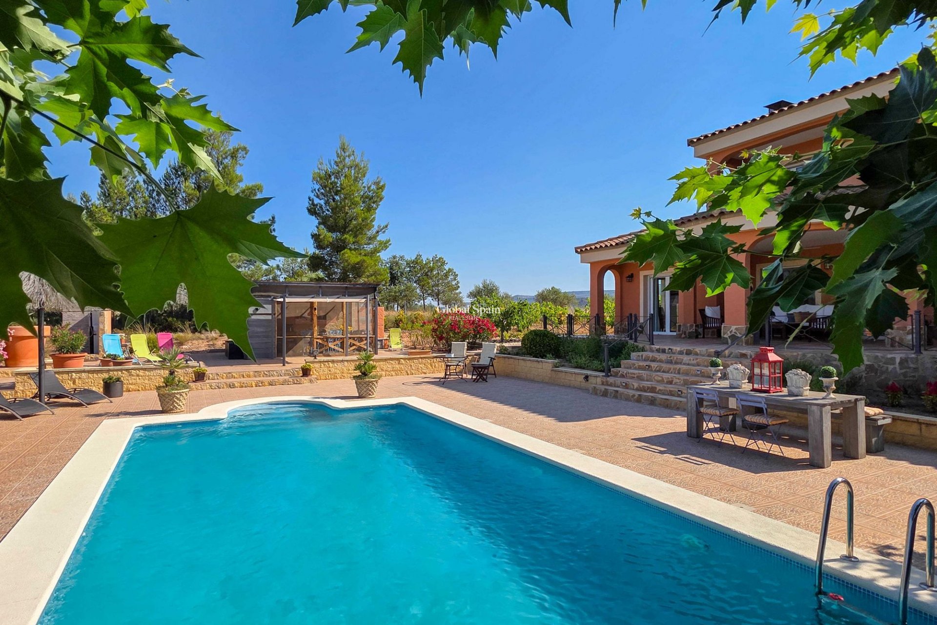 Resale - Villa -
Ayora