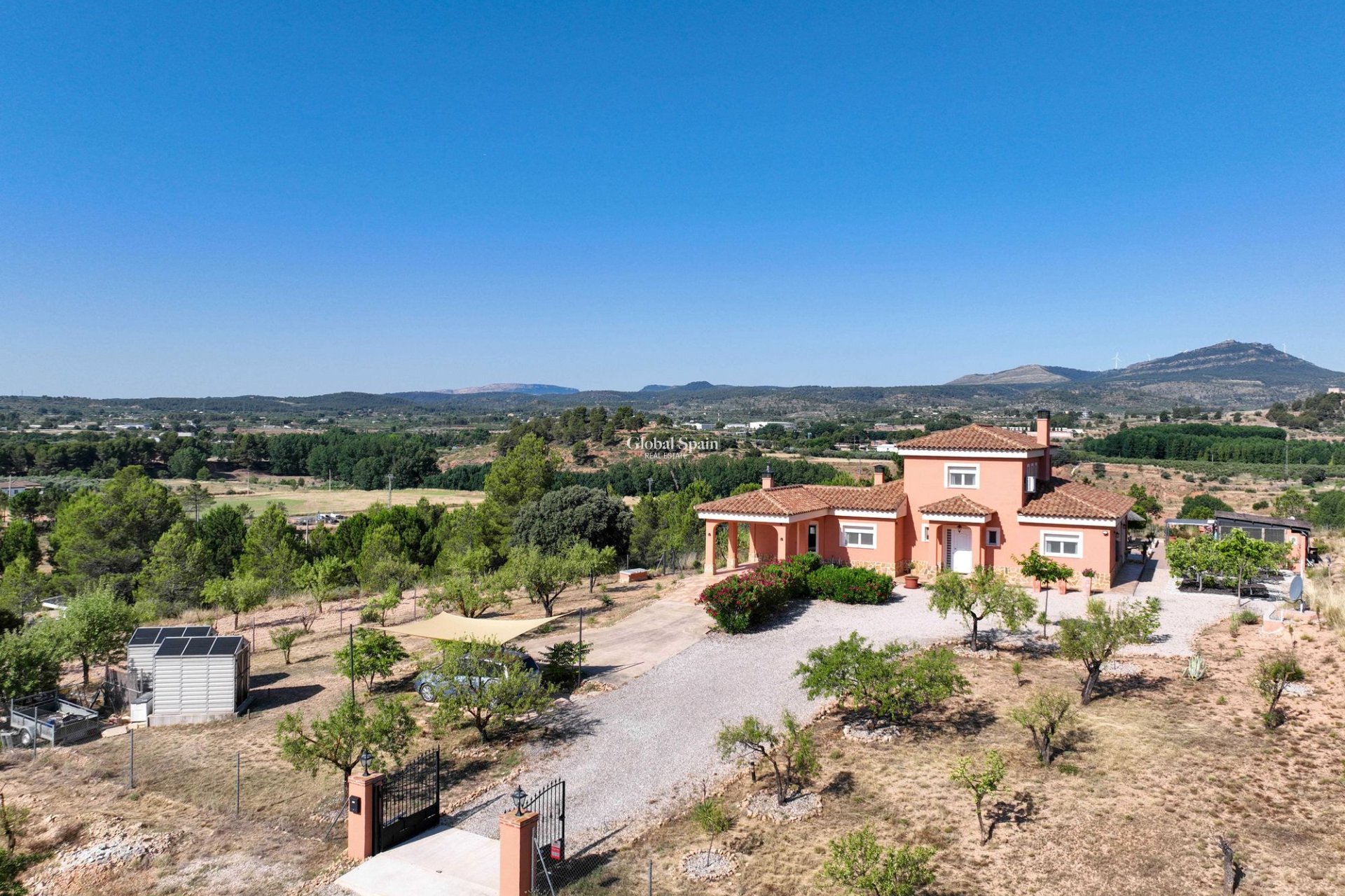 Resale - Villa -
Ayora