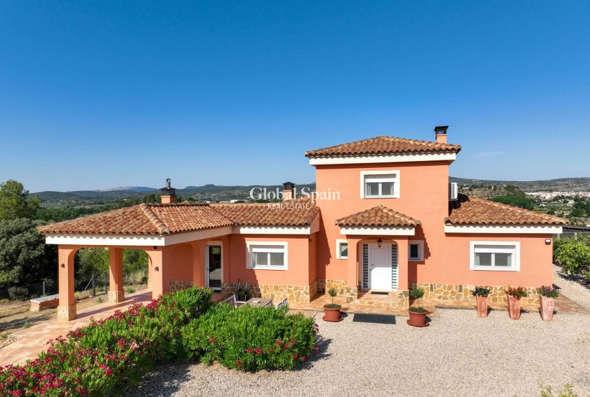 Resale - Villa -
Ayora