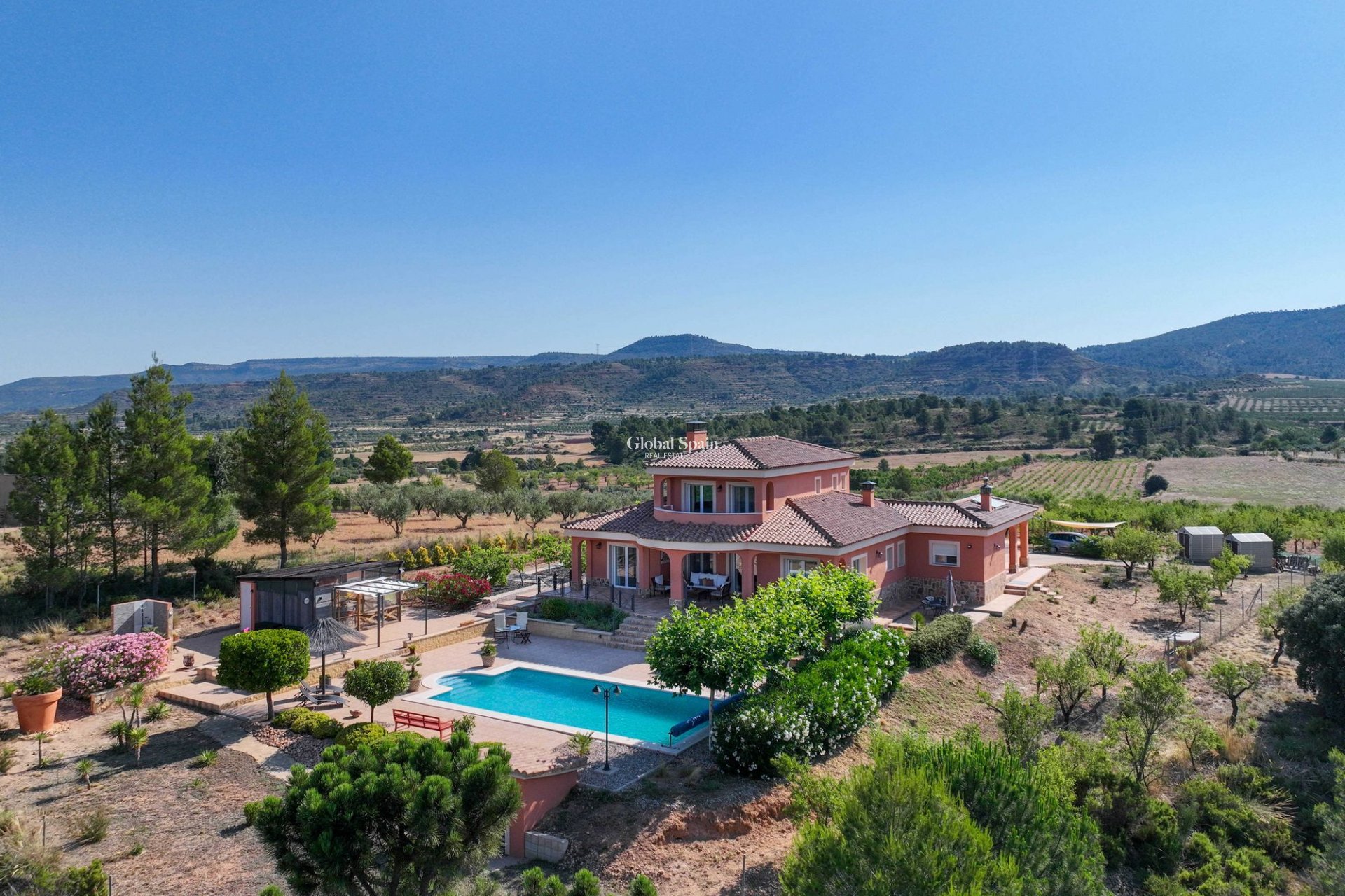 Resale - Villa -
Ayora