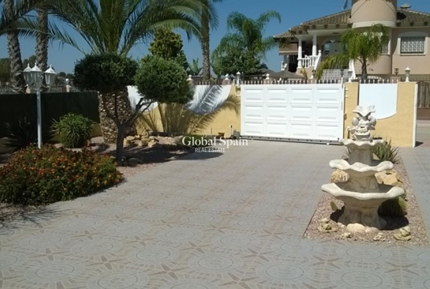 Resale - VILLA -
BENFERRI - Benferri