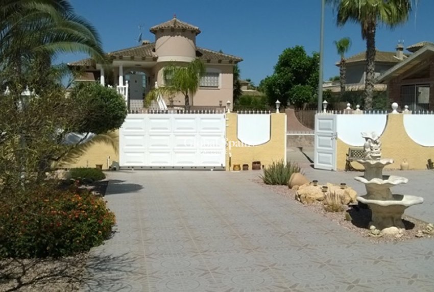 Resale - VILLA -
BENFERRI - Benferri