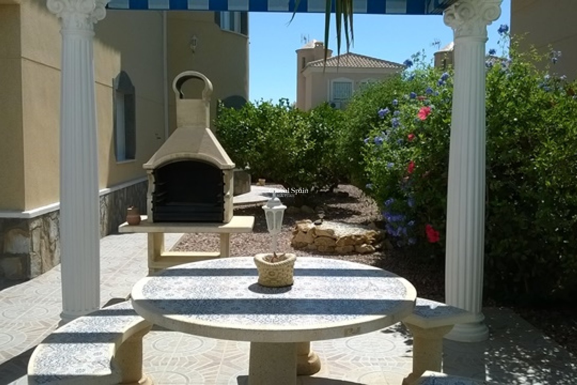 Resale - VILLA -
BENFERRI - Benferri