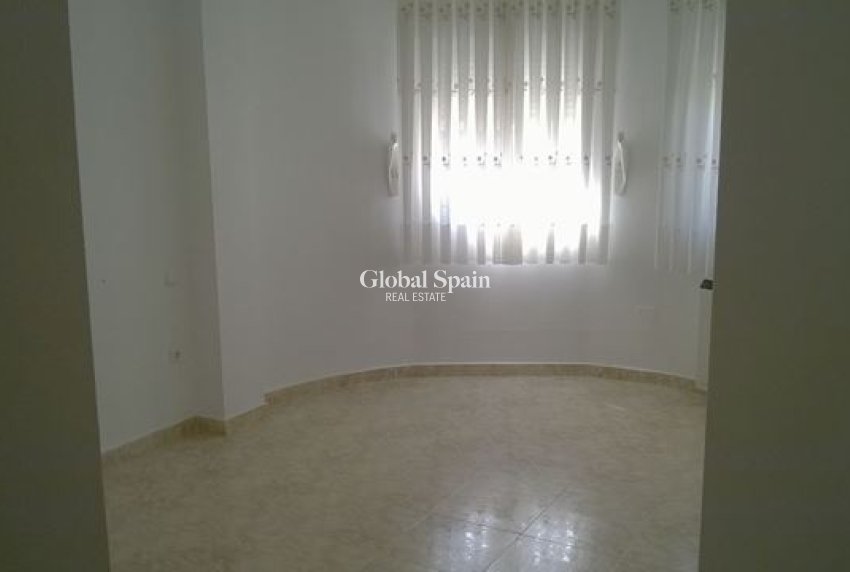 Resale - VILLA -
BENFERRI - Benferri