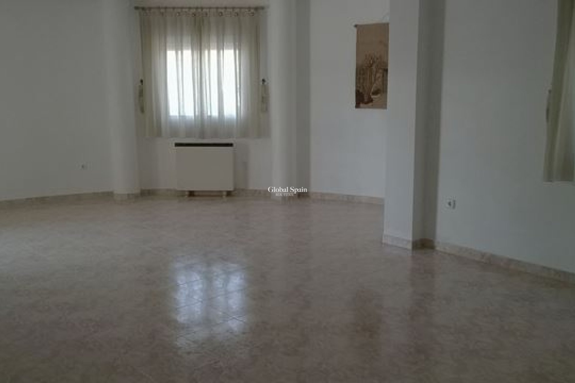 Resale - VILLA -
BENFERRI - Benferri