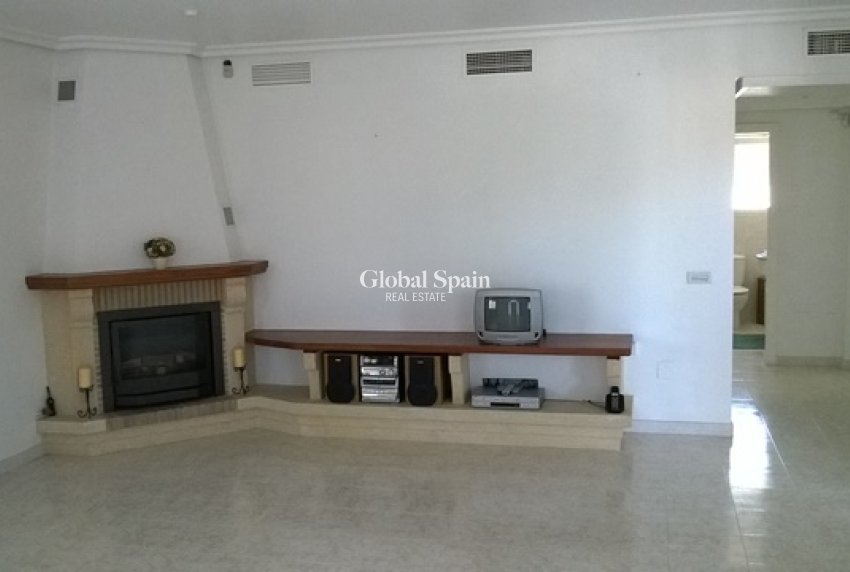 Resale - VILLA -
BENFERRI - Benferri