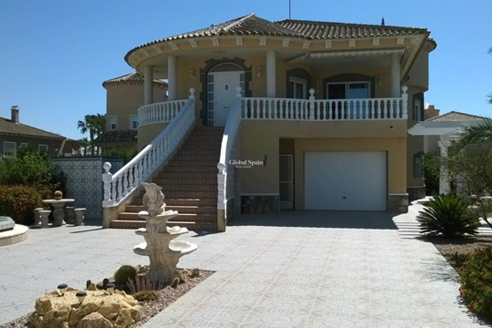 Resale - VILLA -
BENFERRI - Benferri