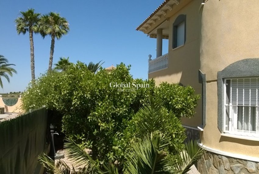 Resale - VILLA -
BENFERRI - Benferri