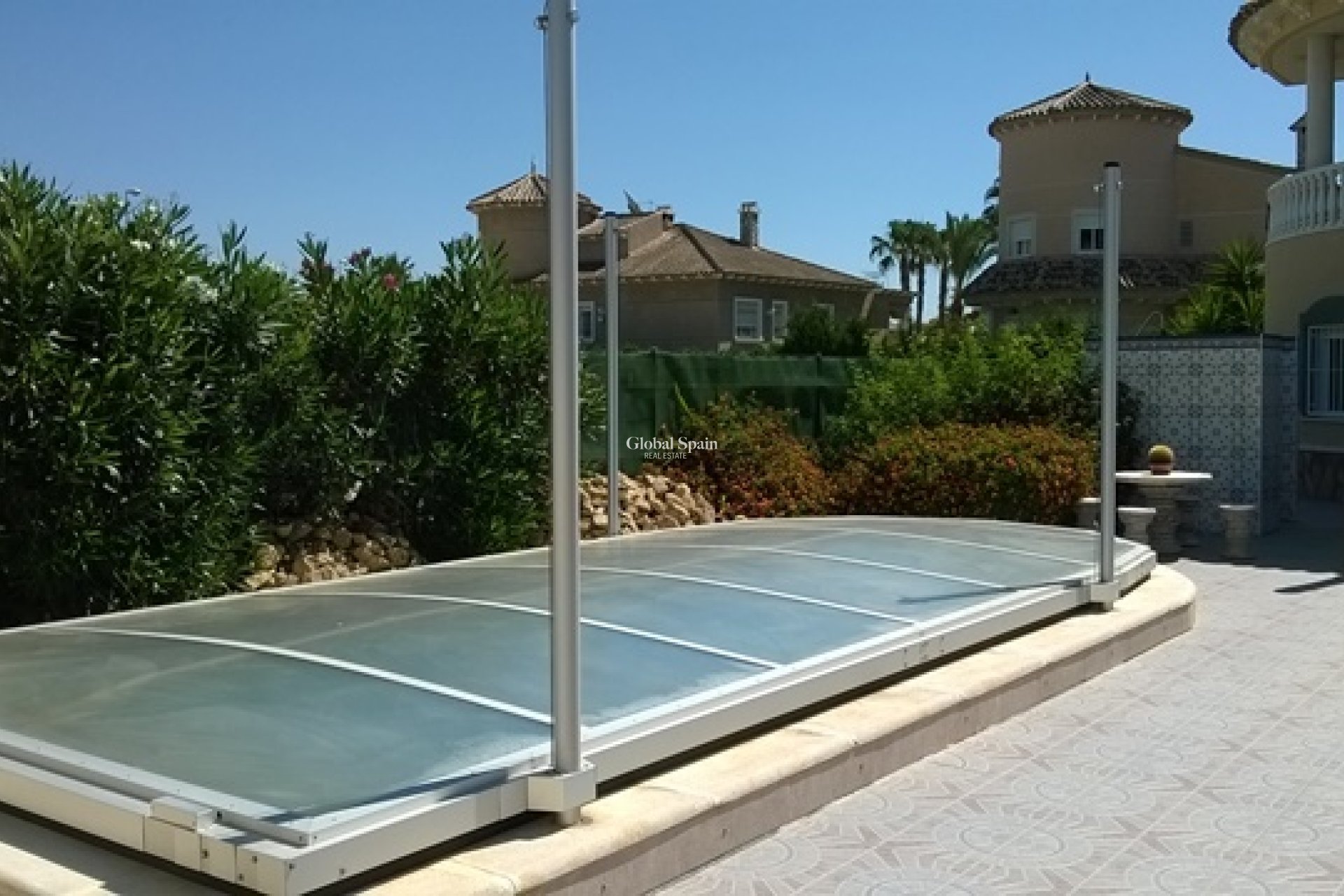 Resale - Villa -
Benferri