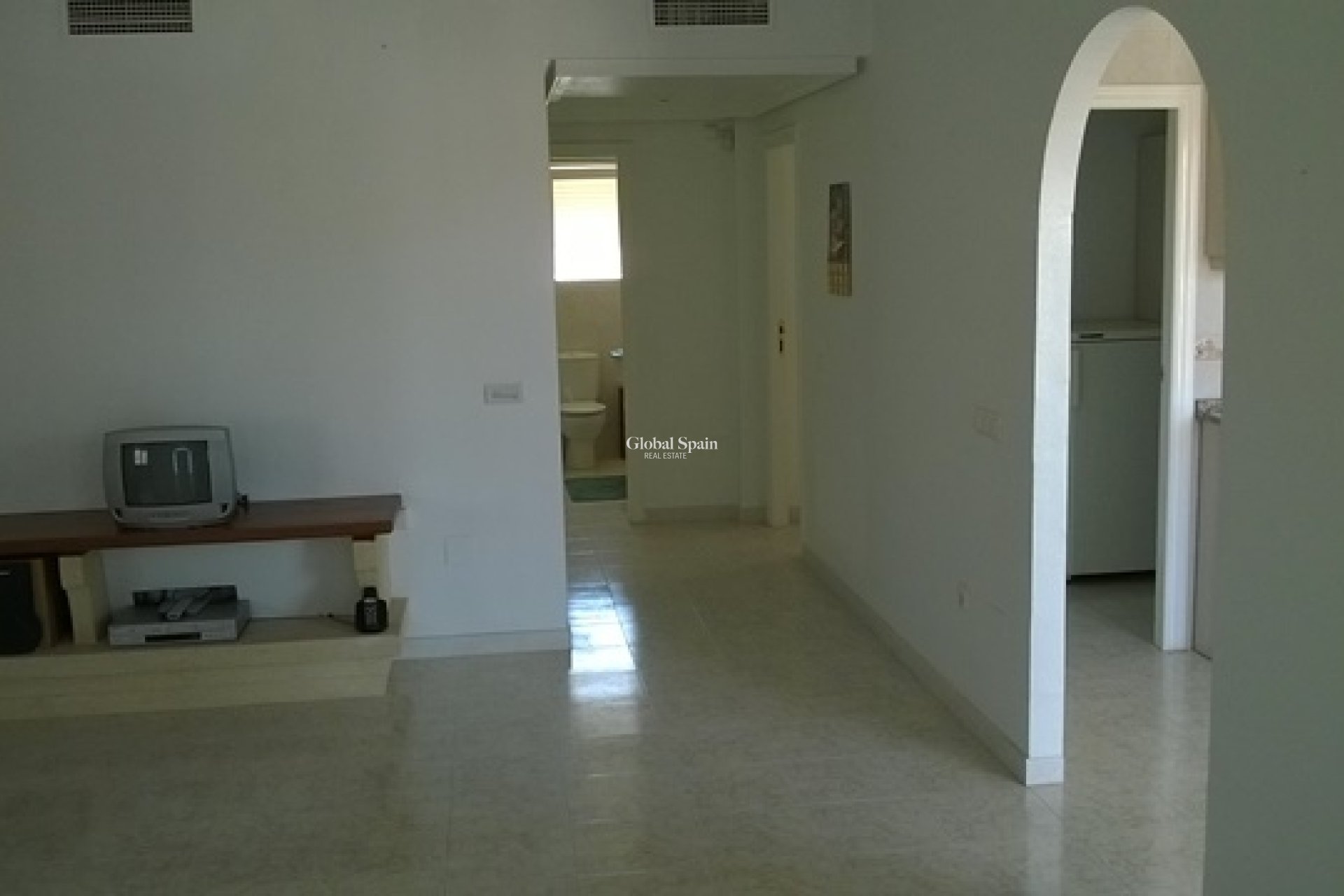 Resale - Villa -
Benferri