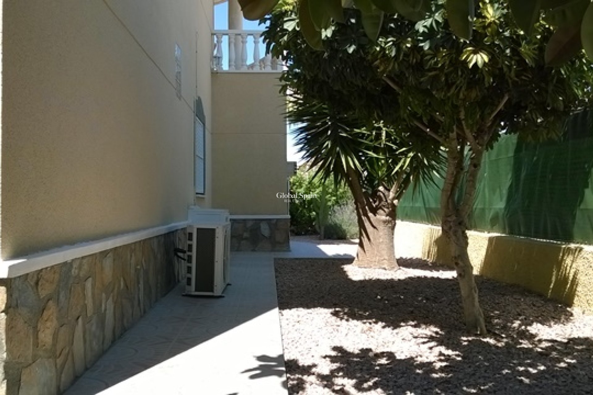 Resale - Villa -
Benferri