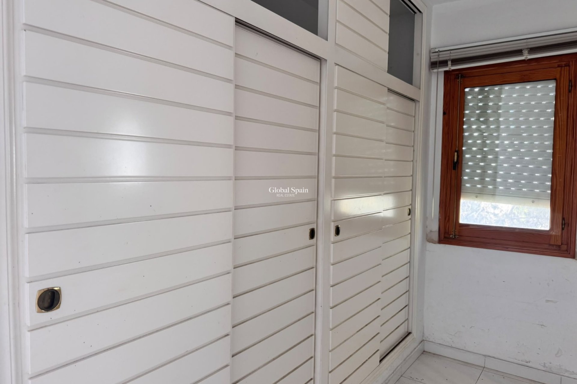 Resale - VILLA -
BENIDORM - Rincón de Loix