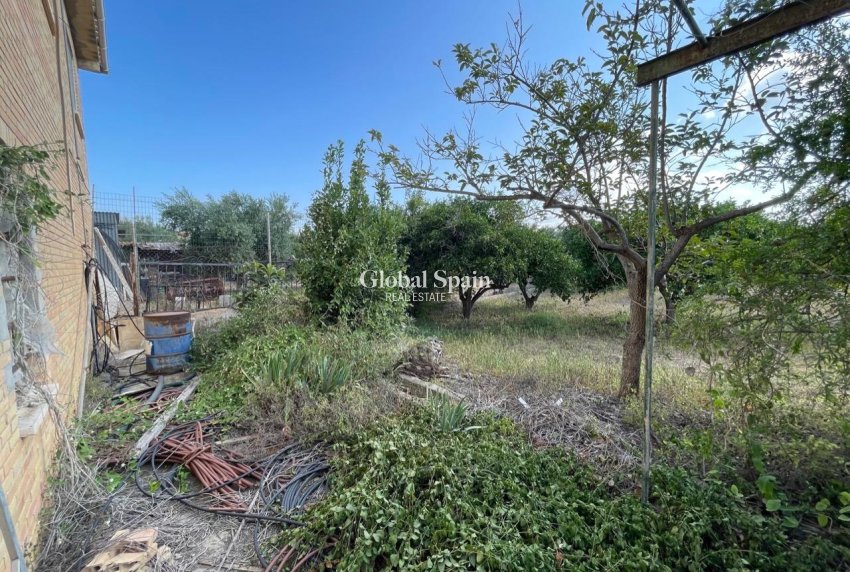 Resale - VILLA -
BENIDORM - Salto Del Agua