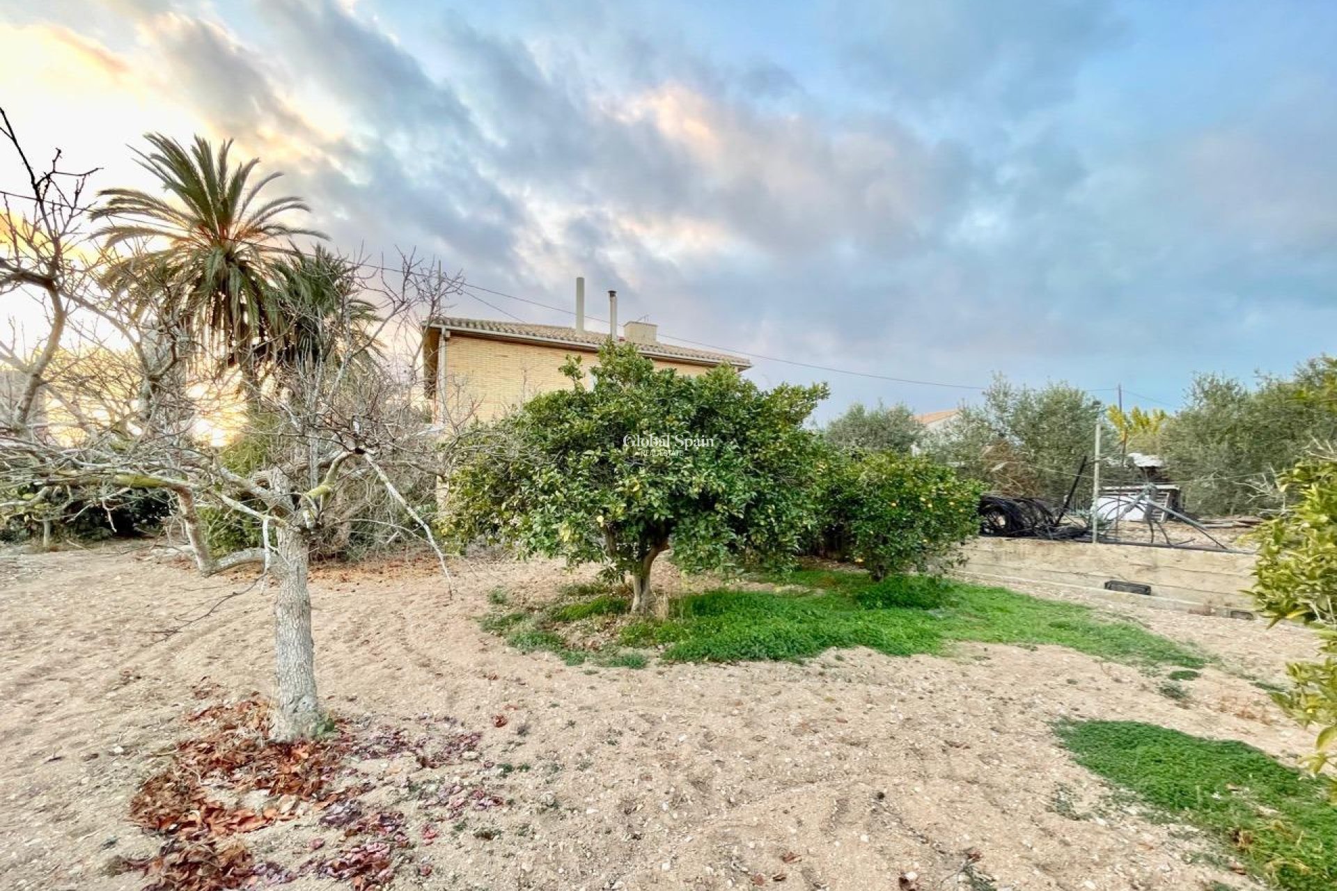 Resale - VILLA -
BENIDORM - Salto Del Agua