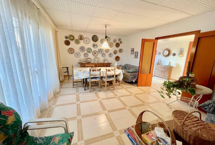 Resale - VILLA -
BENIDORM - Salto Del Agua