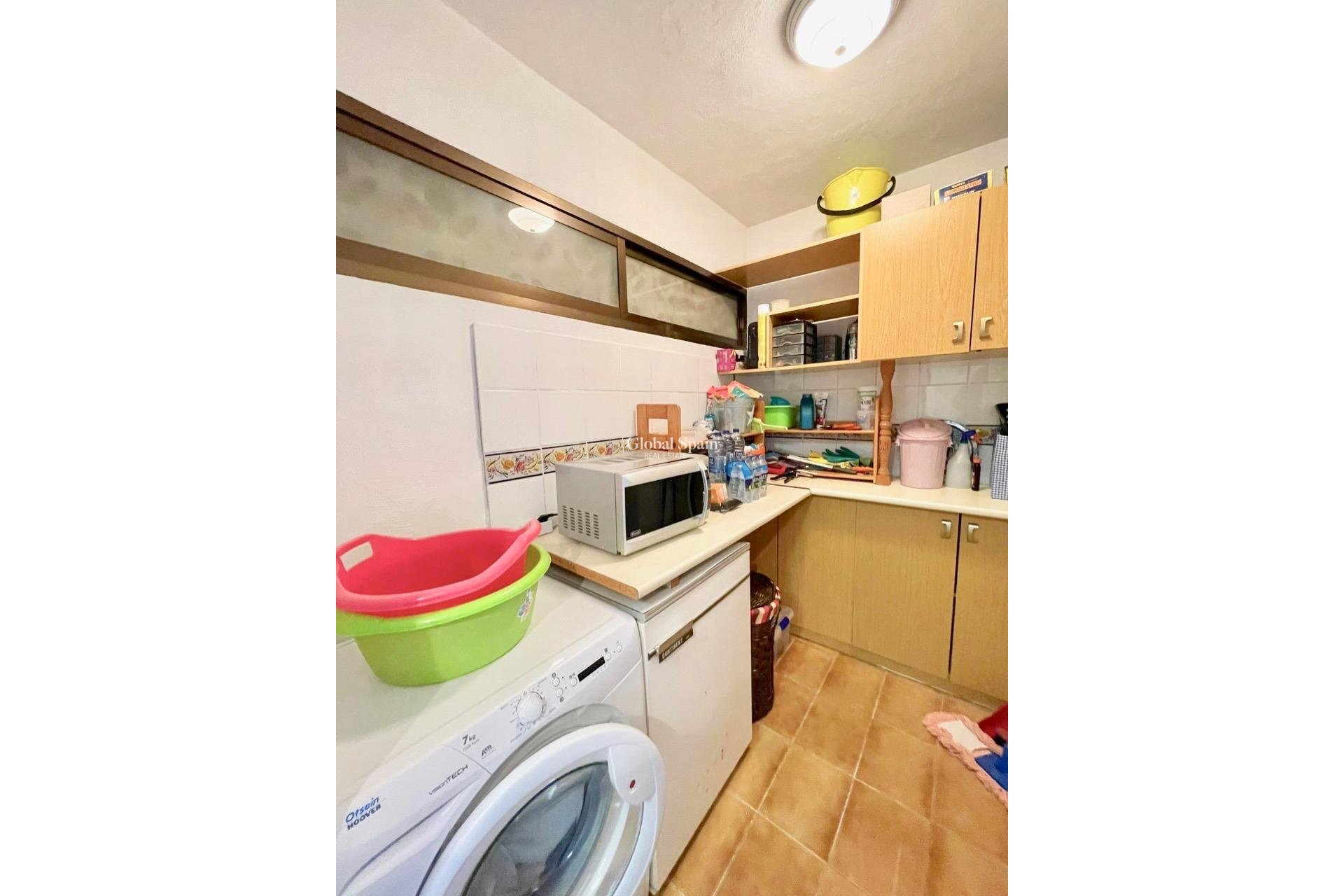 Resale - VILLA -
BENIDORM - Urbanizaciones