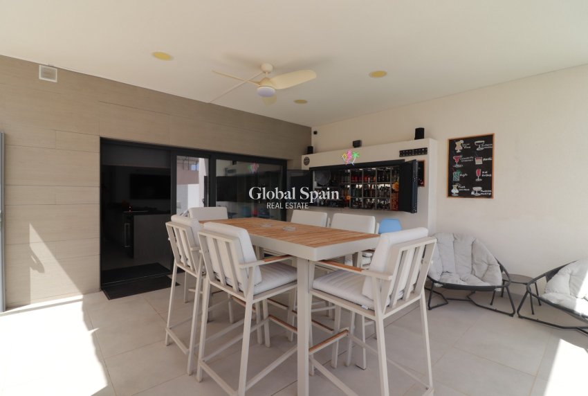 Resale - VILLA -
Benijofar - Benijofar - Village