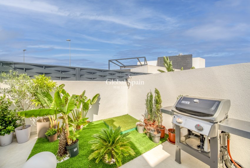 Resale - Villa -
BENIJÓFAR - Benijófar