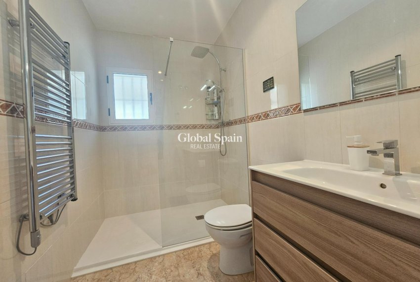 Resale - VILLA -
BENIJÓFAR - Benimar 3