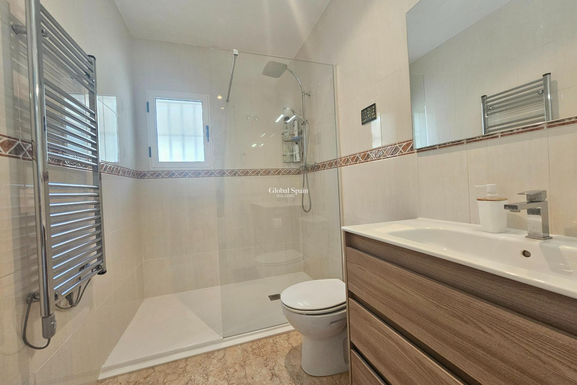 Resale - VILLA -
BENIJÓFAR - Benimar 3