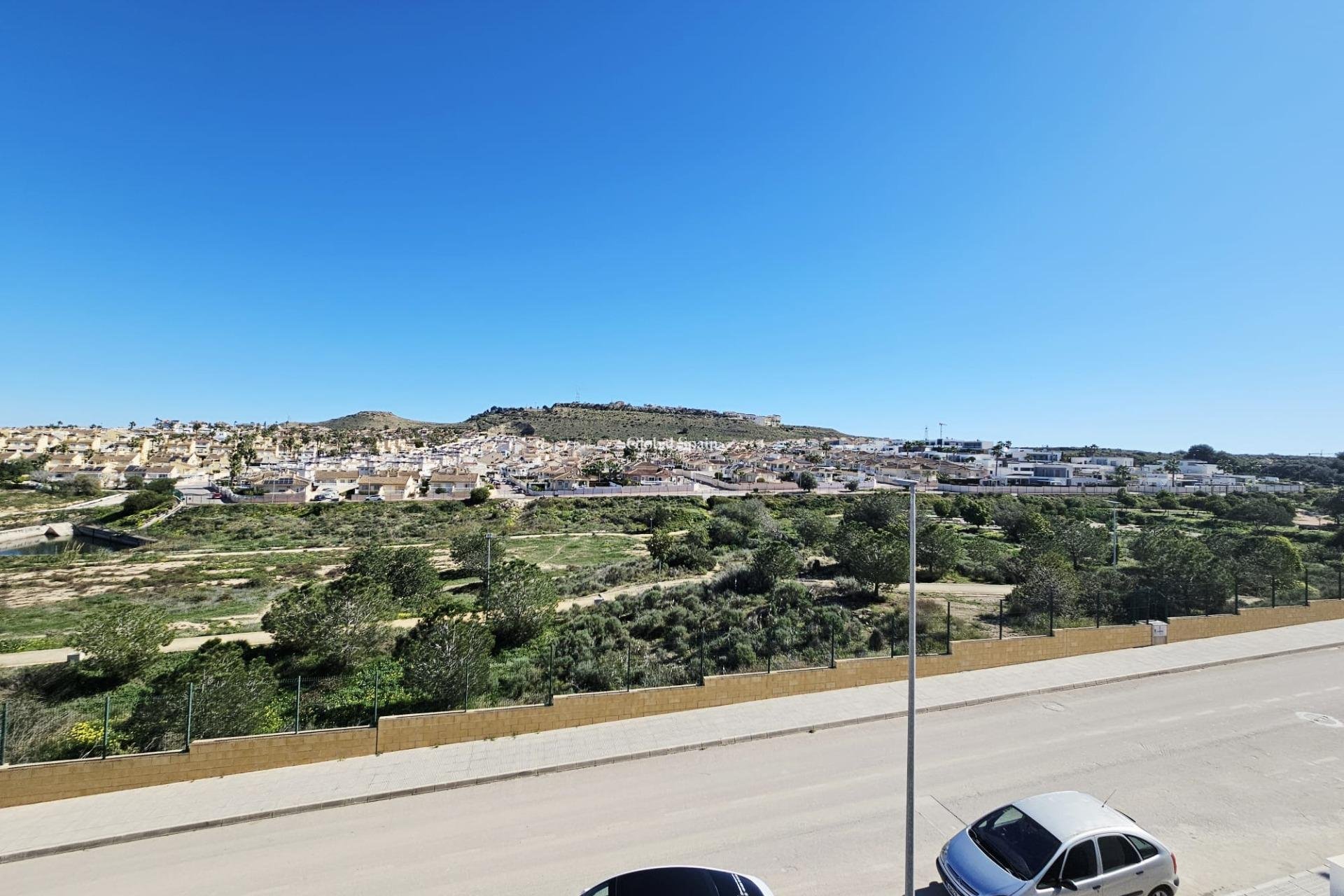 Resale - VILLA -
BENIJÓFAR - Benimar