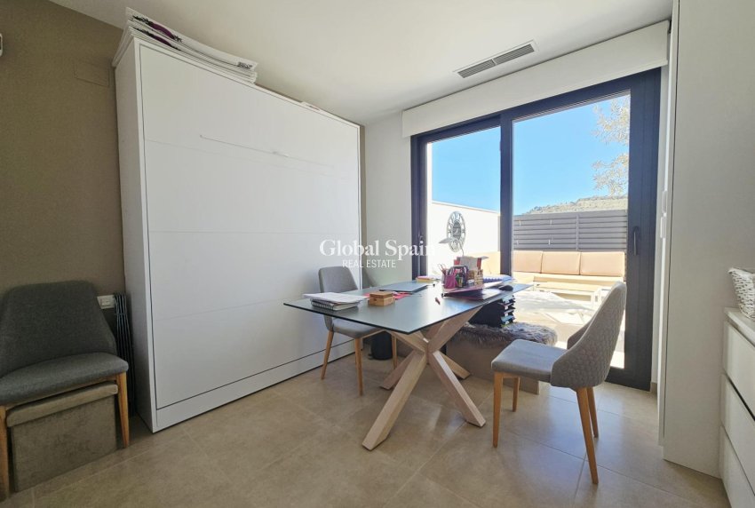 Resale - VILLA -
BENIJÓFAR - Benimar