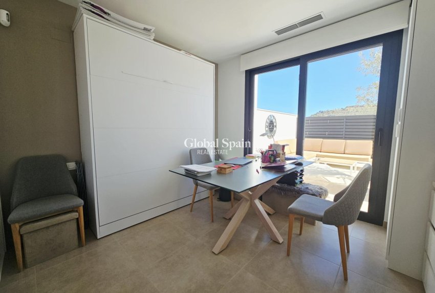 Resale - VILLA -
BENIJÓFAR - Benimar