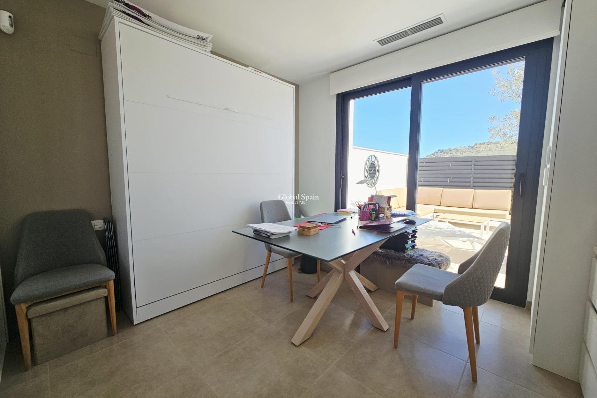 Resale - VILLA -
BENIJÓFAR - Benimar