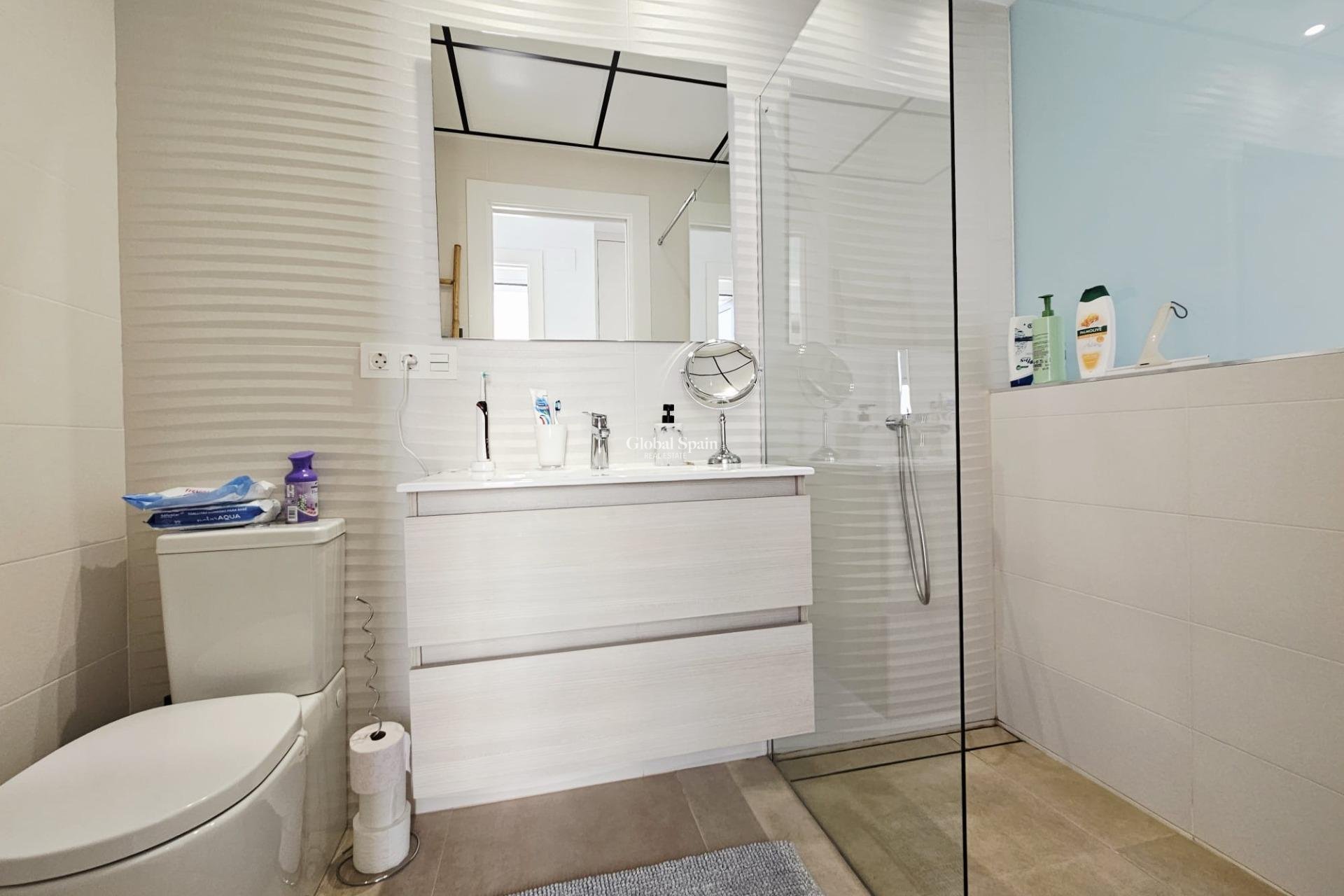 Resale - VILLA -
BENIJÓFAR - Benimar