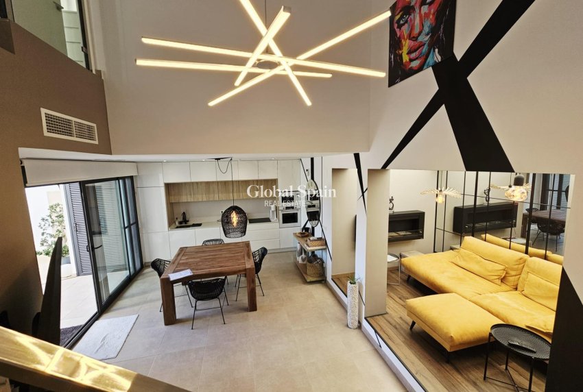 Resale - VILLA -
BENIJÓFAR - Benimar