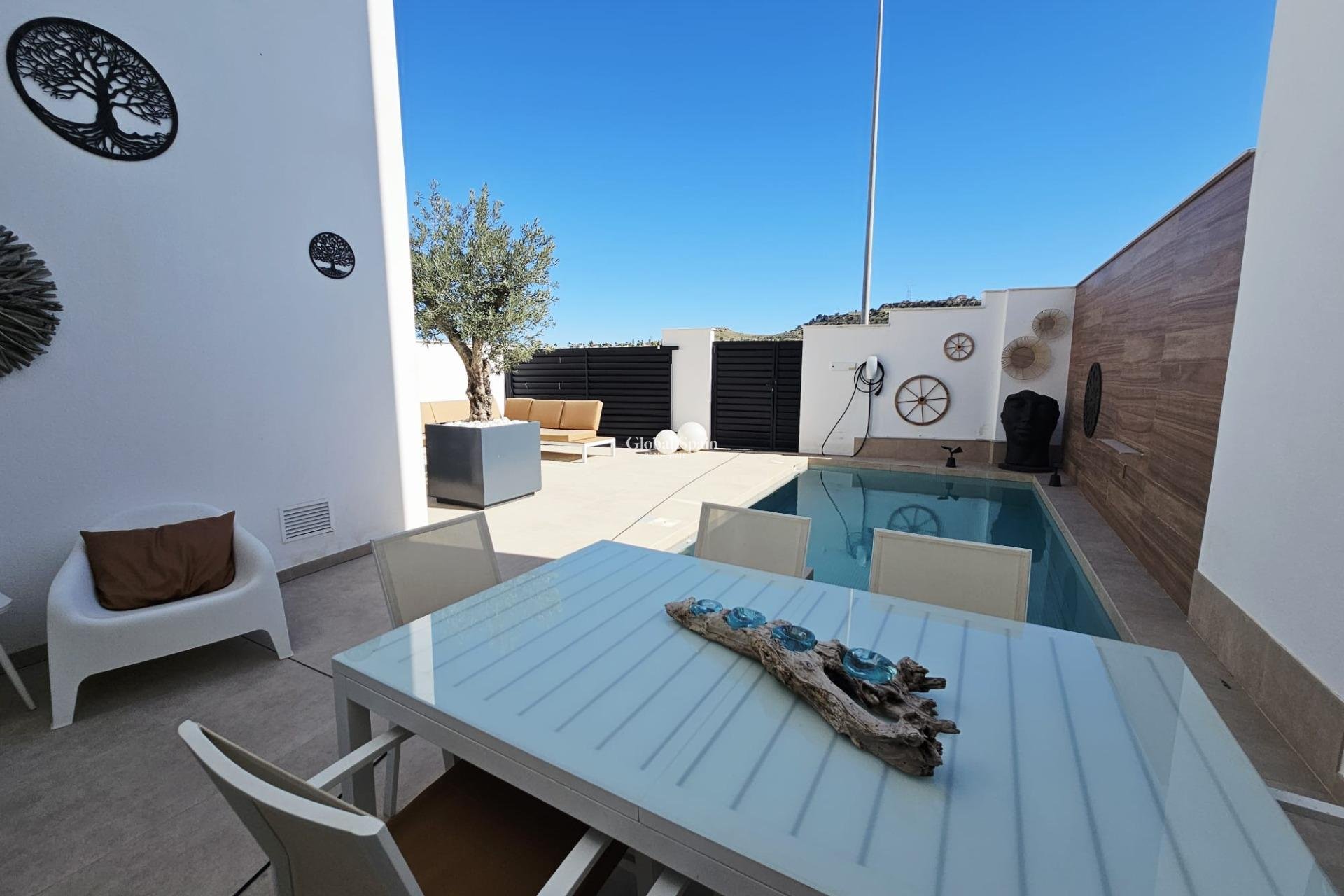 Resale - VILLA -
BENIJÓFAR - Benimar