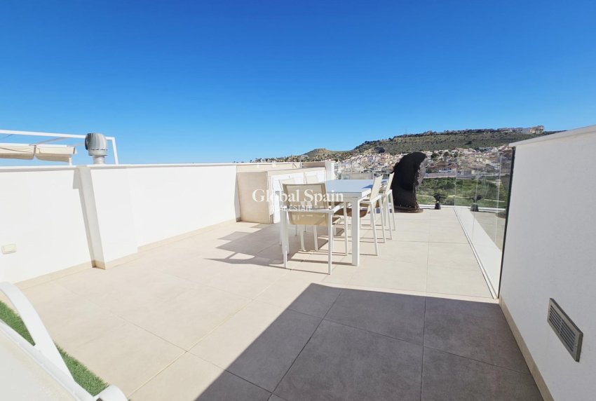 Resale - VILLA -
BENIJÓFAR - Benimar