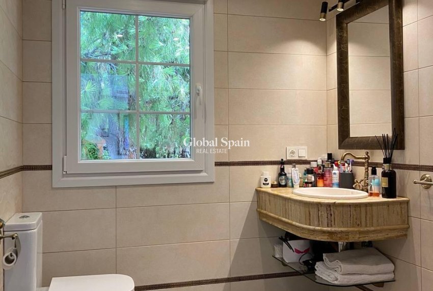 Resale - VILLA -
BENIJÓFAR - Ciudad Quesada