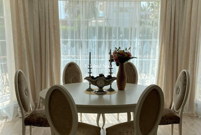 Resale - VILLA -
BENIJÓFAR - Ciudad Quesada