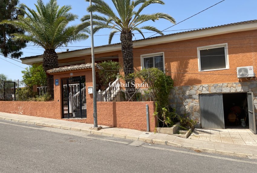 Resale - VILLA -
BENIJÓFAR - Costa Blanca