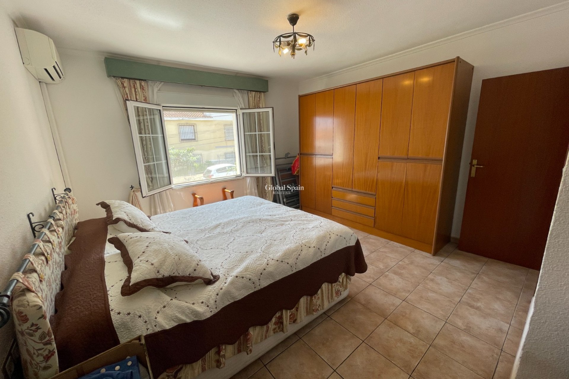 Resale - VILLA -
BENIJÓFAR - Costa Blanca