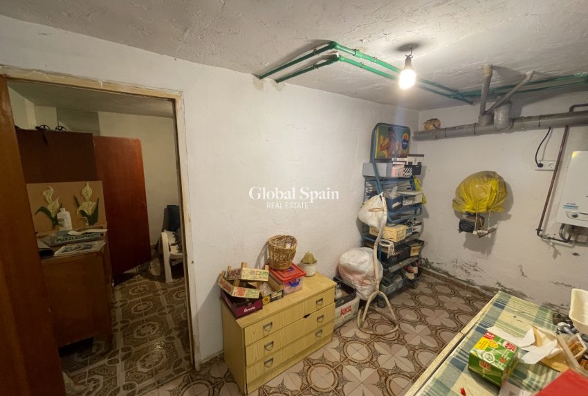 Resale - VILLA -
BENIJÓFAR - Costa Blanca