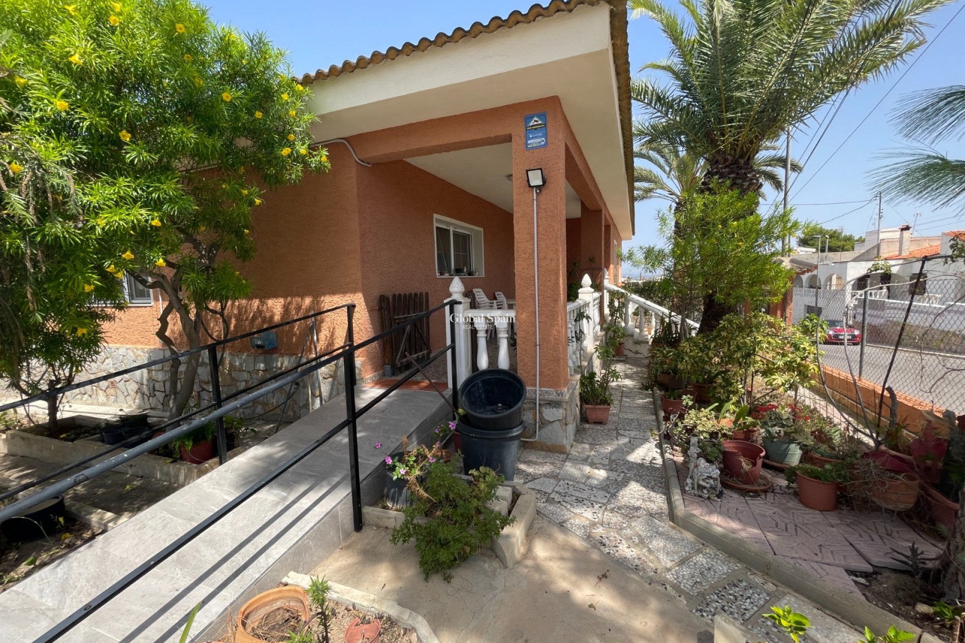 Resale - VILLA -
BENIJÓFAR - Costa Blanca