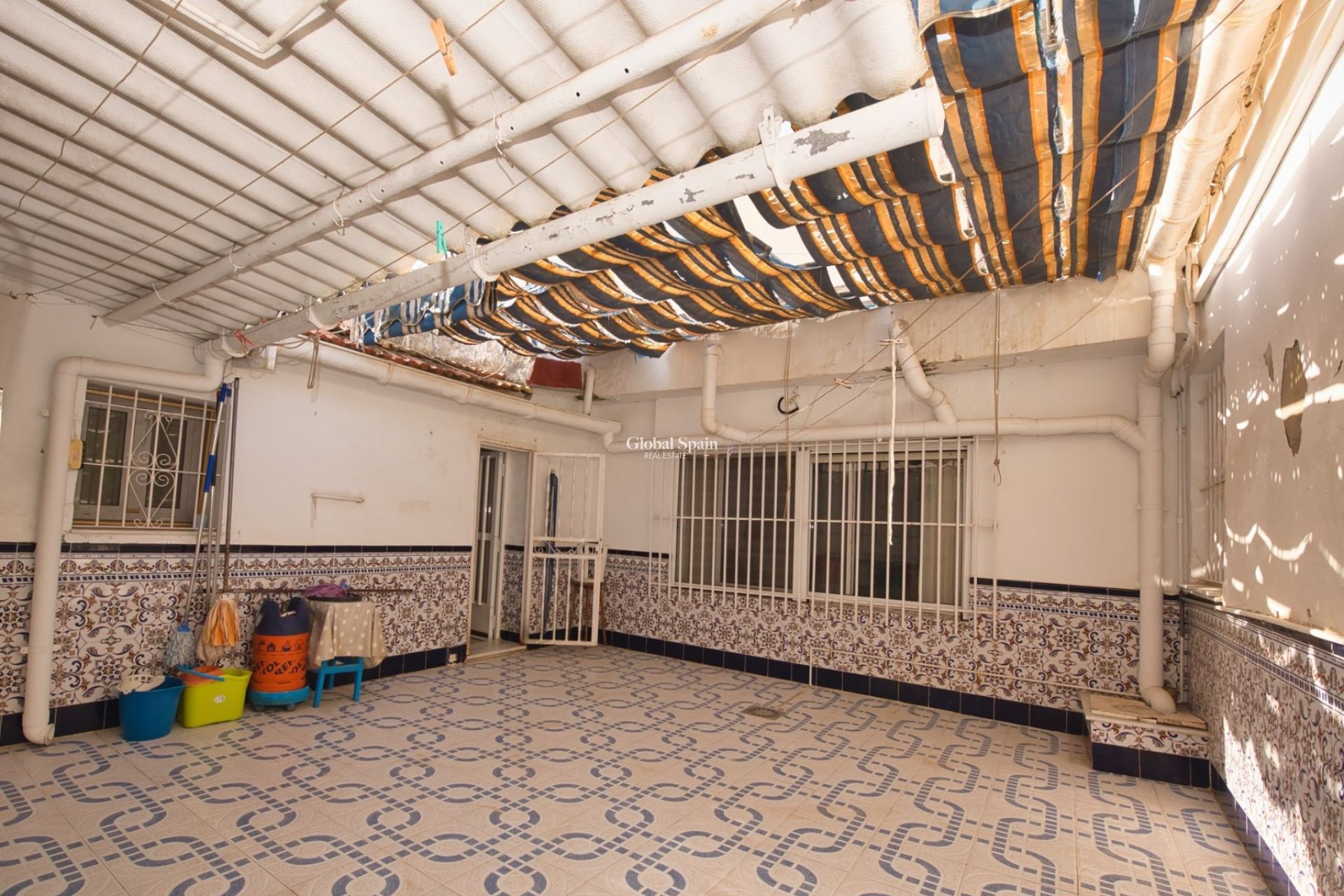 Resale - VILLA -
BENIJÓFAR - Costa Blanca