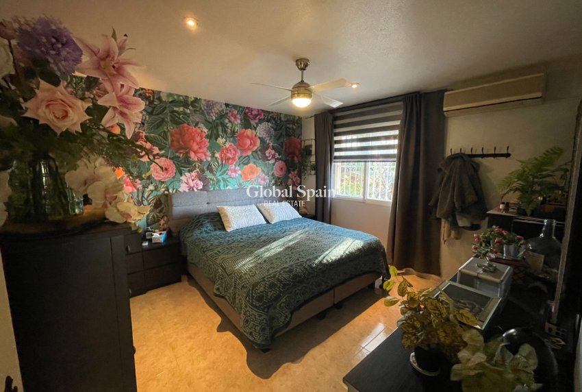 Resale - VILLA -
BENIJÓFAR - Costa Blanca