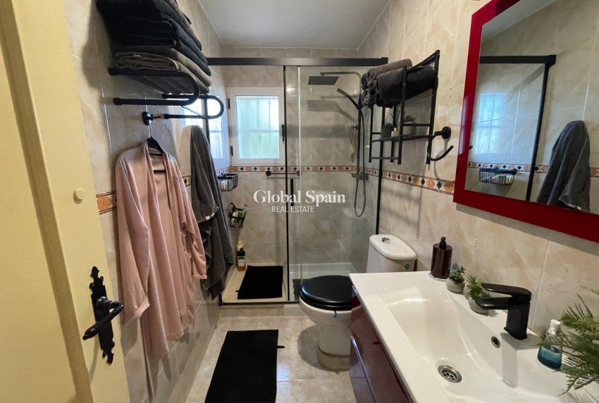 Resale - VILLA -
BENIJÓFAR - Costa Blanca