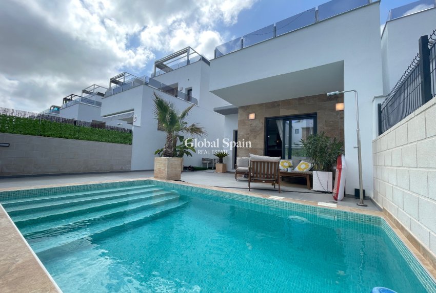 Resale - VILLA -
BENIJÓFAR - Costa Blanca